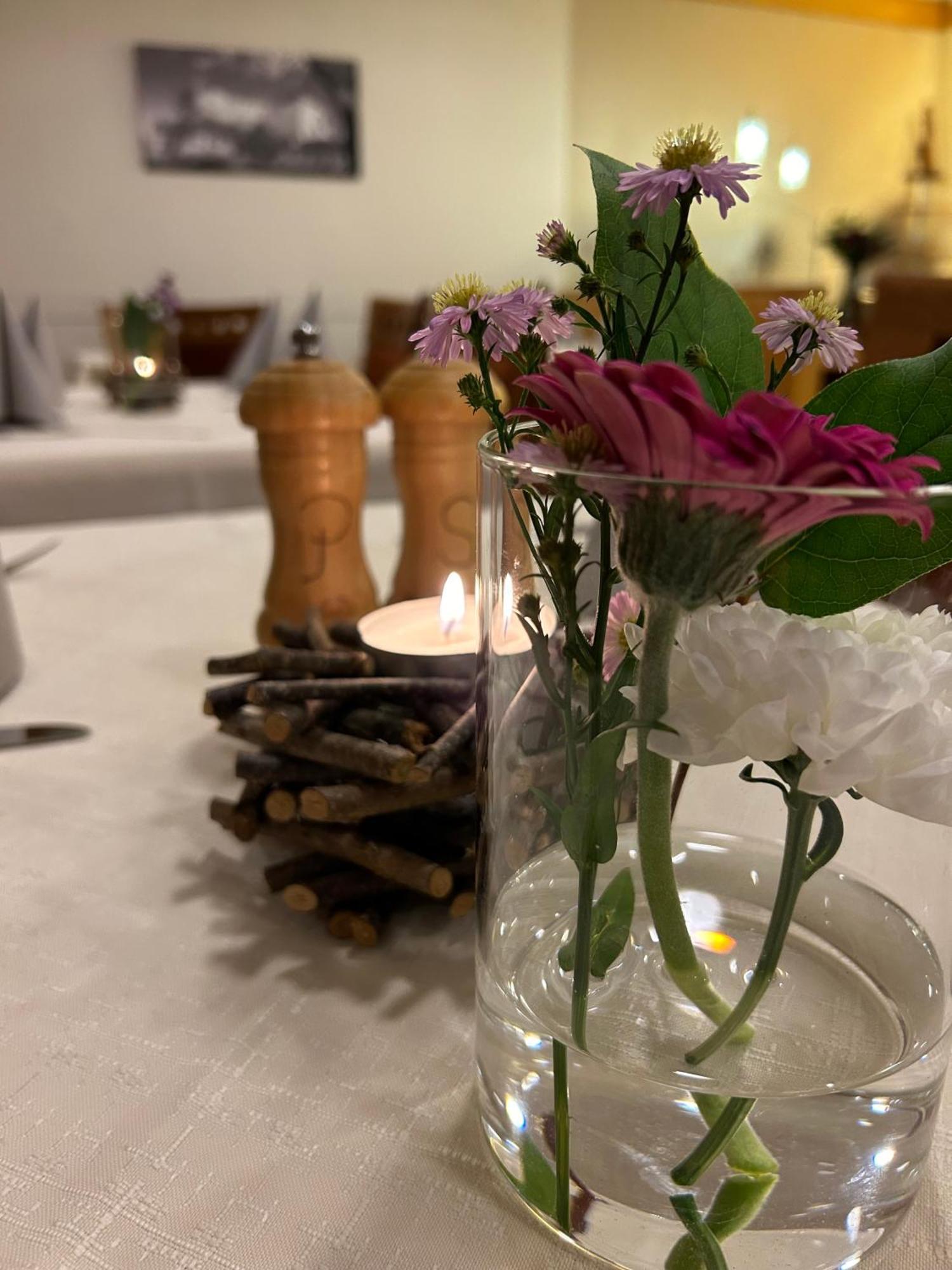 Hotel Gasthof Zur Post Königstein in der Oberpfalz المظهر الخارجي الصورة